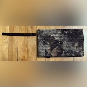 Evening clutch bag.